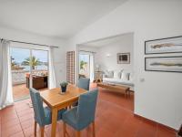 Beachfront Apartment with Sea View Balcony, Luz #2022 - Bed and Breakfast Lagos