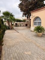 2-Bedroom Apartment 1-Minute Walk to the Beach - Bed and Breakfast Almería