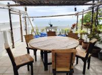 Pattaya BEACH VILLA familly rooftop na jombtien - Chambres d'hôtes Ban Na Chom Thian