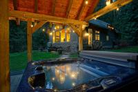 Waterfront Chalet - B&B Maple Falls