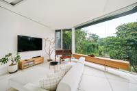 Casca - 3BR Luxury Villa Setraduta with Waterfall View - B&B Bandung
