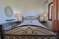 Dimitra Apartments - Bed and Breakfast Sitia