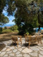 Ulysse77-Cozy Sea View House with Garden and Pool - Bed and Breakfast Sývota