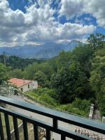 Η Αυλή του Βουνού Studio - B&B Mavrolithári
