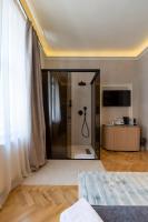 Deluxe Double Room with Shower