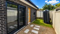 Matildas Urban Escape 6-Min Station & Shops - Bed and Breakfast Campbelltown South