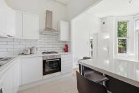 Madeley Oak - B&B Ealing