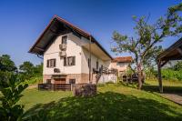 Andy's Holiday Home with HotTub & Sauna - Chambres d'hôtes Podbočje