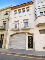 Apartaments l'Escala Centre - Bed and Breakfast l'Escala