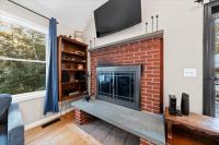 Mountain View Home with Hot Tub - Ferienwohnung Conway