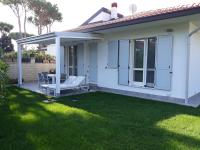 Spaziosa villa con ampio giardino indipendente - Ferienwohnung Lido delle Nazioni