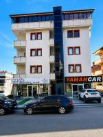 Blue61 Residence Airport - Ferienwohnung Pelitli