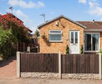Peaceful 2-Bed Bungalow with Garden and Parking - Ferienwohnung Rotherham