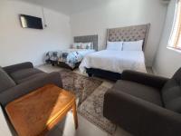 Sintha guest house - Bed and Breakfast Kraaifontein