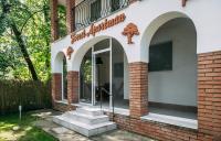 Forest Apartman - Bed and Breakfast Makó