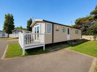Lovely 8 Berth Caravan With Front Decking At Naze Marine, Ref 17022Sl - B&B Walton-on-the-Naze