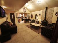 Lakeside Lodge Where the Mountains Meet the Waters - Ferienwohnung Ballyknockan