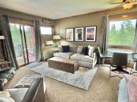Lutsen Mtn Ski-In/Ski-Out Studio | Lake & Mtn View - B&B Lutsen