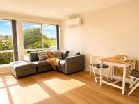 Convenient Melbourne Stay Near Airport - B&B Melbourne