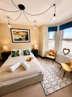 Luxury Seaside Stay with Free Parking & Beach Close - Bed and Breakfast Gorleston-on-Sea