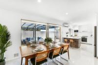 Vista Mare Stylish 3BR Coastal Stay - Chambres d'hôtes Perth