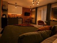Roztocka studio, free parking, 1 tram to the city & PGE National Stadion, AC by Cosmo Spirit - Chambres d'hôtes Varsovie