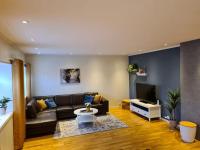 Cozy Central Apartment in Stamsund A - B&B Festvåg