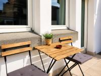Modern studio with balcony & feel-good flair - B&B Ulma