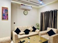 Luxury Apartment at Zeta Mall Islamabad Rooftop Pool Direct Mall Access - B&B Islamabad