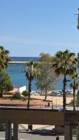La Casa di Edo - Sea View Apartment near Beach, AC & Private Parking - Chambres d'hôtes Gênes