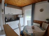 Czanek Apartman - B&B Komárom