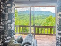 Spacious Romantic Condo with Exceptional Mountain Views - 2 King Beds - Game Room - B&B Gatlinburg