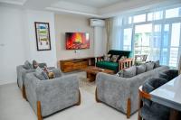 Azuri Stays Stylish 2BR Nyali Apartment with Pool - B&B Mombasa