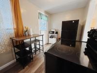 Historic 1BR Apt 2 Queen Beds Near VSU & SGMC - B&B Valdosta