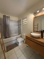 Appartement T2 Vue Mer et Piscine - Tartane - B&B La Trinité