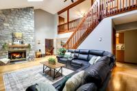 Lake Access & Private Hot Tub at Poconos Home! - Bed and Breakfast White Haven