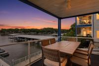 3B 2B Lakefront SeasonalPool Hot Tub Dock - Chambres d'hôtes Lake Ozark