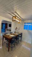 Casa completa próximo às cataratas com churrasqueira e garagem coberta - B&B Foz do Iguaçu