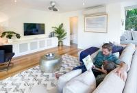 The Boat House Luxury Beachside with Heated pool - Chambres d'hôtes Sunshine Beach
