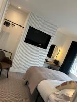 Bromielaw Room Only Accommodation - B&B Seahouses