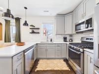 Peaceful Boho Retreat Free Private Parking - B&B Chicago
