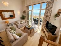Family Coastal Retreat - Ocean Views - Private Balcony - Westward Ho! - B&B Westward Ho!