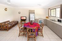 Alma Bay Holiday Unit 3 - Ferienwohnung Arcadia