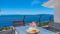 Kvarner Sky View Resort-Astra by Villas Guide - B&B Breza