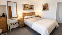 Kamer met Kingsize Bed en Uitzicht op Zee