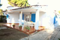 Superb Seafront Villa - B&B