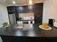 CLR Acc - B&B Hamilton