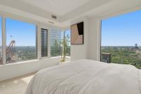 2BR Yorkville Retreat - Balcony & Views - Chambres d'hôtes Toronto