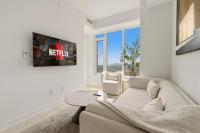 2BR Yorkville Retreat - Balcony & Views - Chambres d'hôtes Toronto