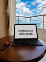 Luxury Seafront Apartment Panoramic Sea View - Ferienwohnung Alexandria